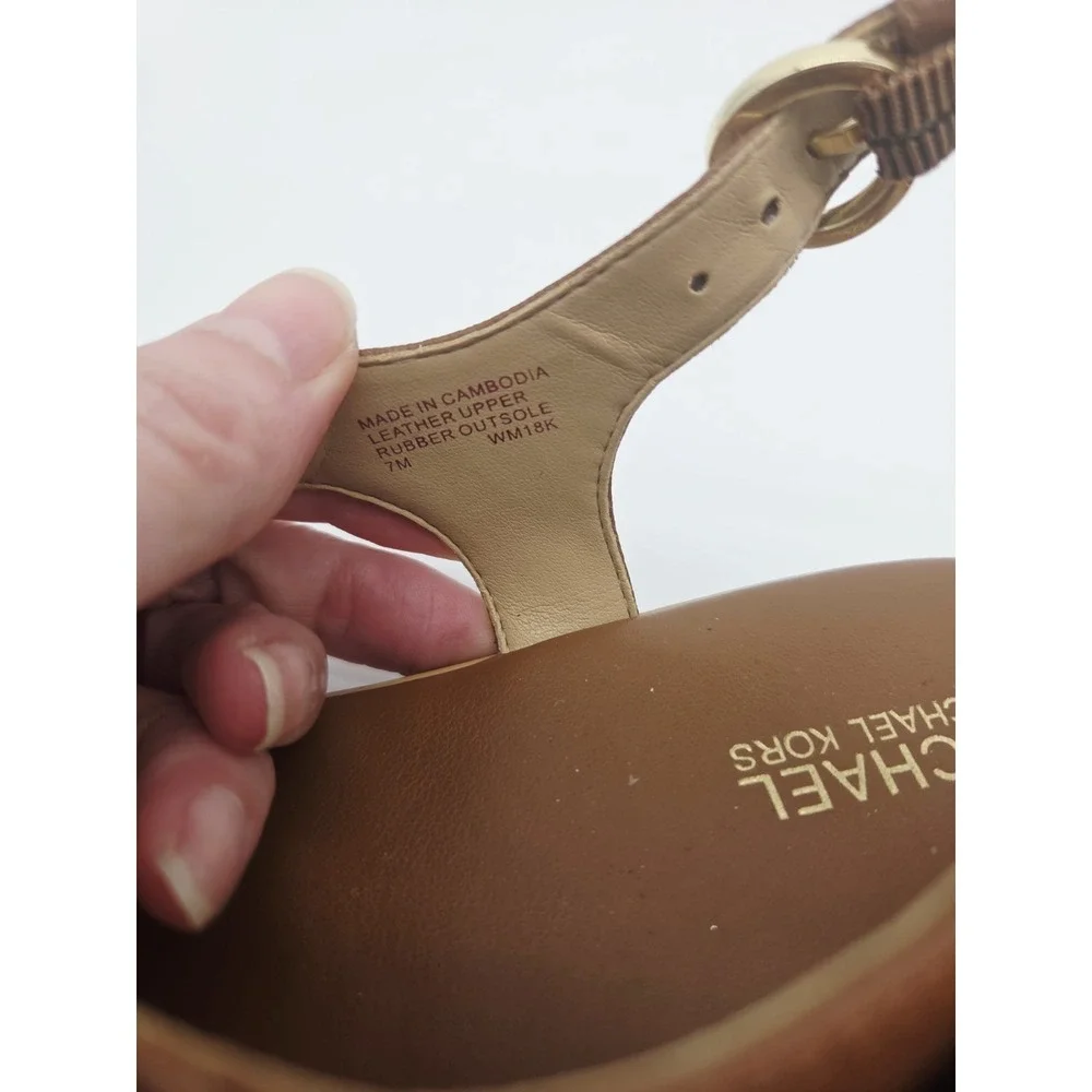 Michael Kors MK Plate Brown Leather Thong Sandals Flats Luggage size 7M